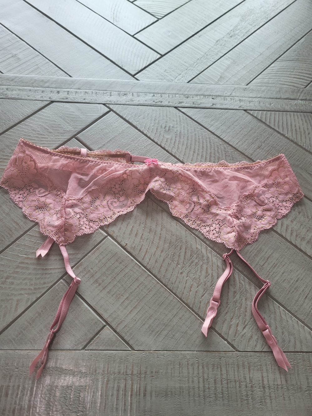 Victoria's Secret Pink Lace Garter Belt